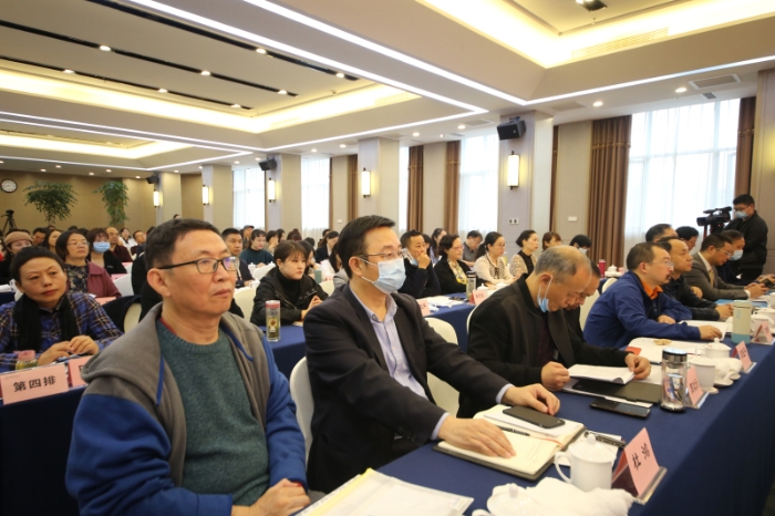 宜昌市青年女作家作品研讨暨文学创作培训会 (2)